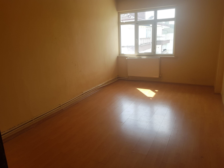  DEMETEVLER 4.CADDEDE 7.KAT ASANSÖRSÜZ DAİRE